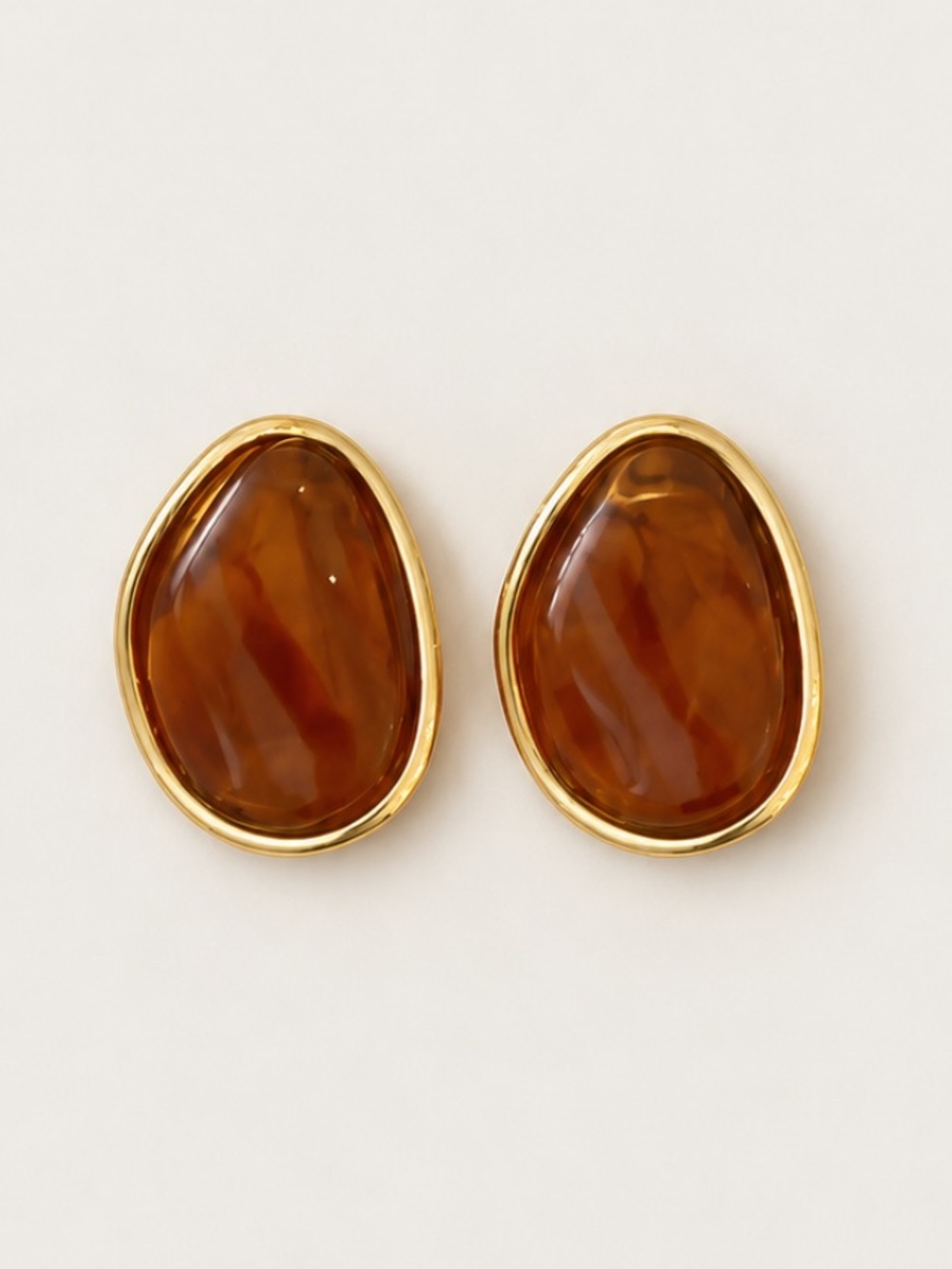 New! Amber Teardrop Gold Post Earrings NWOT 1025